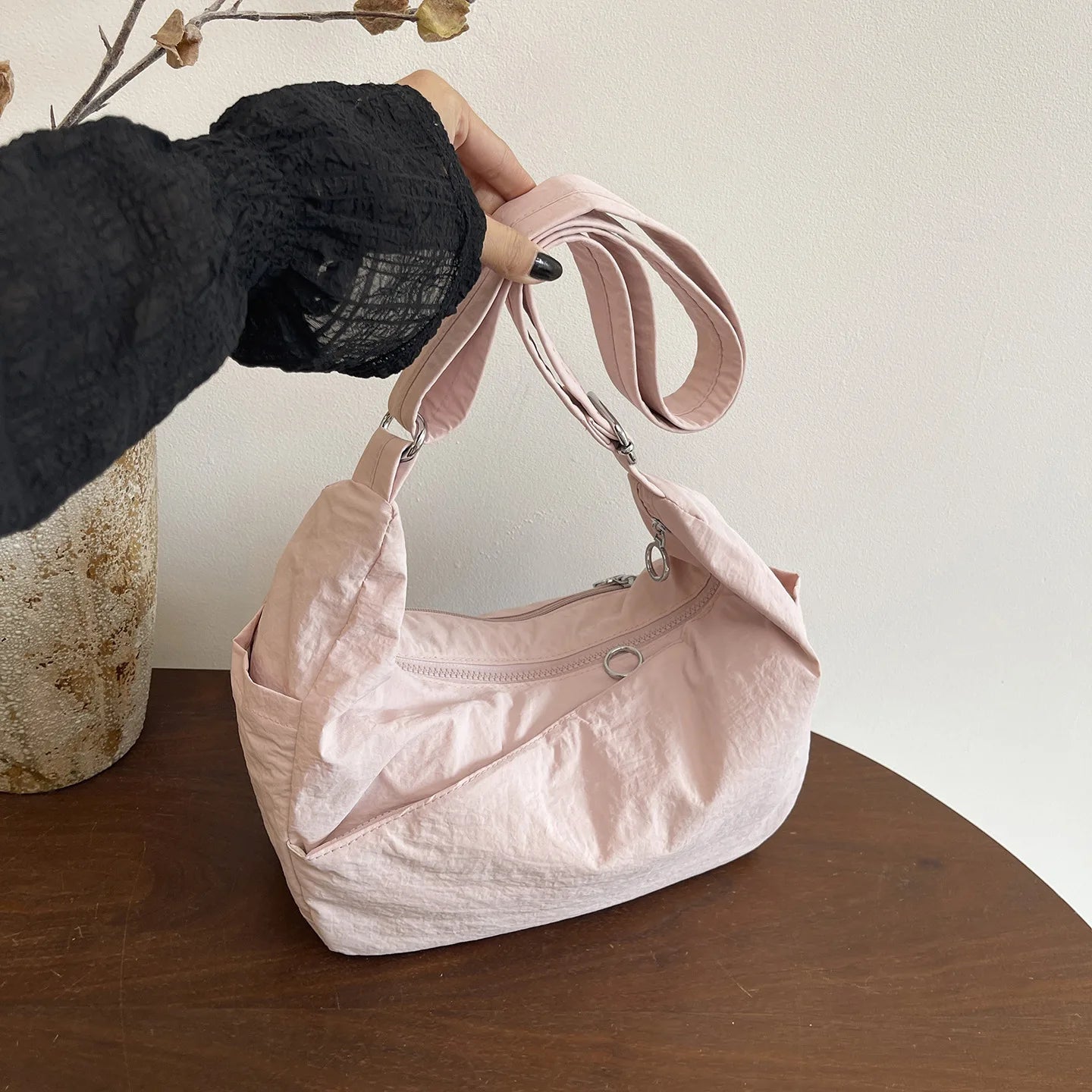 New Korean Style Fashion Nylon Shoulder Dumpling Bag  Large Capacity Lightweight Casual Crossbody Bag Daily Commuting Tote Bag