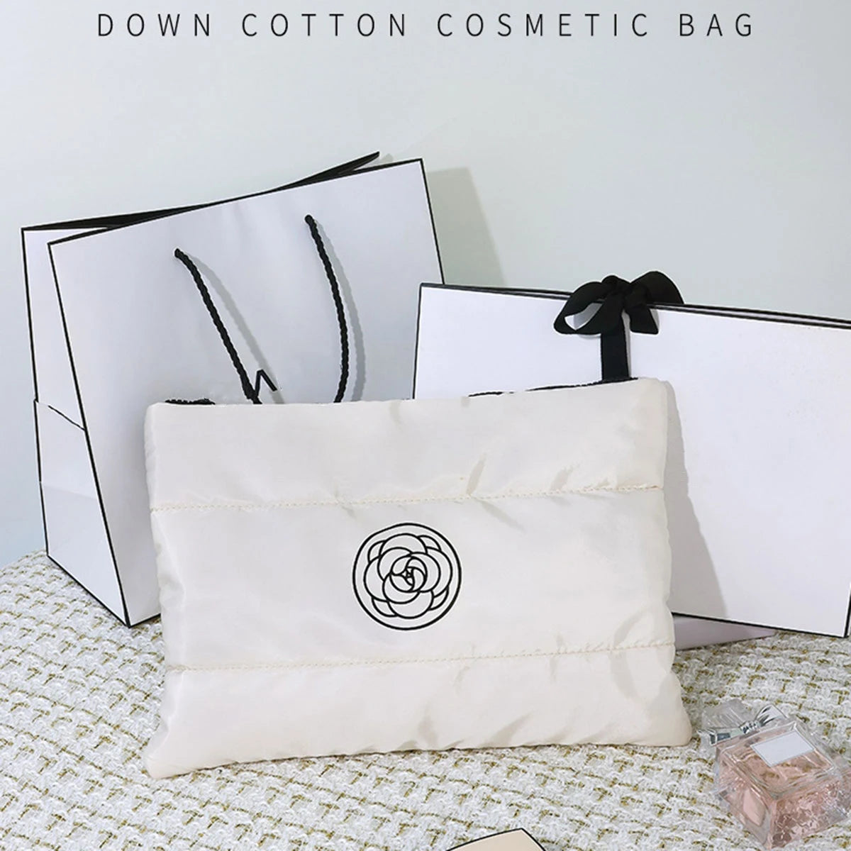 Floral Breeze Hand Makeup Bag, Large Capacity, High Appearance Level, Portable Makeup Bag Travel Toiletry Bag