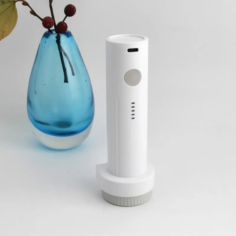 USB C Rechargeable Electric Vacuum Pump Low Noise Portable Lightweight Air Pump for Travel Compression Bag Storage Space Saving