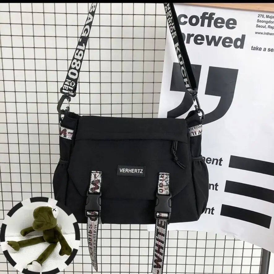 Men's Messenger Bag Japanese Fashion Large Capacity Handbags Shoulder Bag Casual Student Canvas Bag Nylon Tooling Crossbody Bags