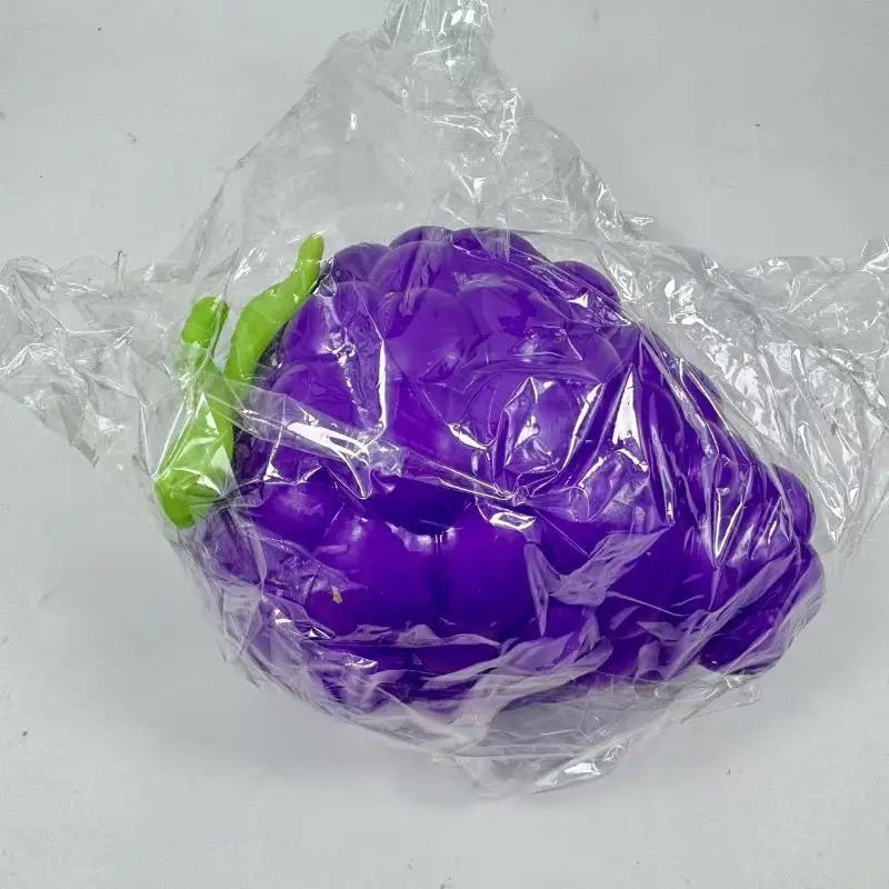 1PC Grape Squishy Toy Realistic Bunch Squeeze Natural Scent Portable Relaxation For Gift Daily Anxiety Release Slow Rising