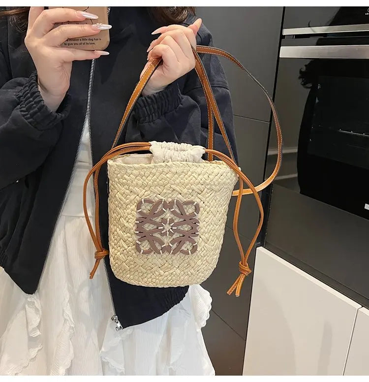 Classic Designer Paris Inspired Diaper Bag For Women Elegant Leather Large Capacity Tote Luxury Minimalist Stylish Bag