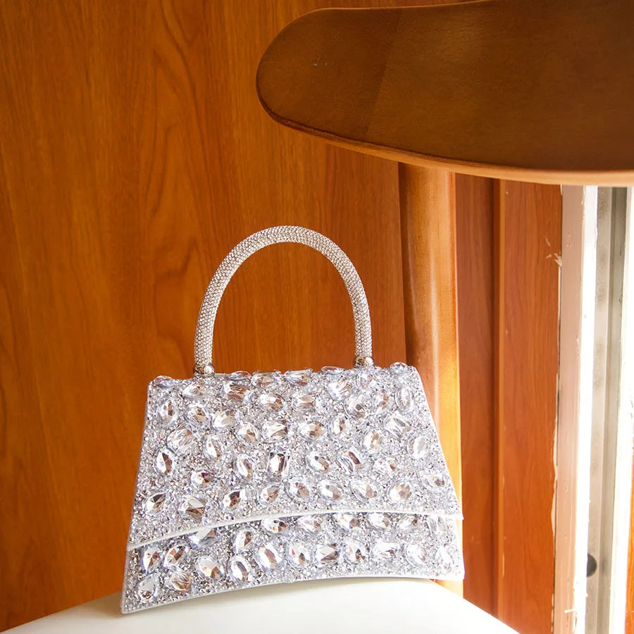 Full diamond light luxury portable dinner bag shining rhinestone exquisite design wedding bag versatile eye-catching handbag