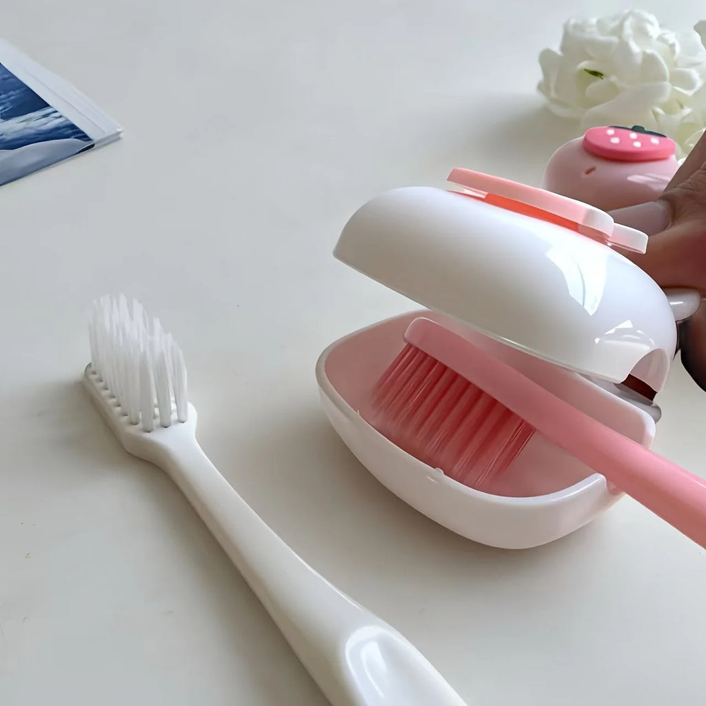 2Pcs Strawberry Shaped Toothbrush Clip with Dust Cover, Bathroom Toothbrush Protective Cover, Essential for Home and Travel