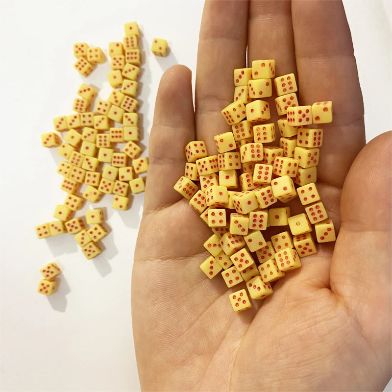 1000Pcs Super Mini 5MM D6 Point Dice With Square Angle For Board Games Trumpet Stereo Model Stationery Dice