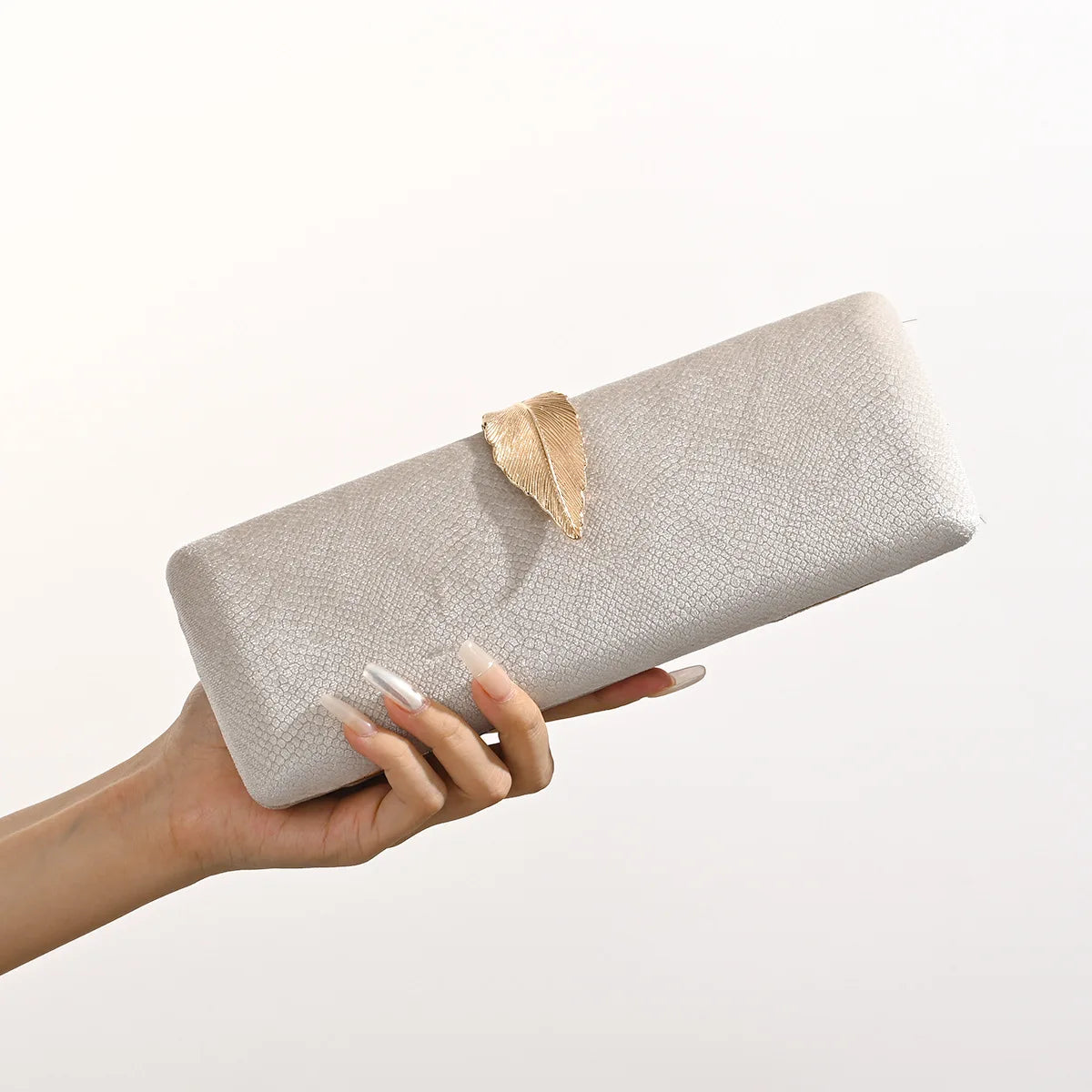 2023 New Velvet Women Wedding Dinner Cluth Bags Laves Clutch Long Purse Dinner Wallets With Chain Drop Shipping