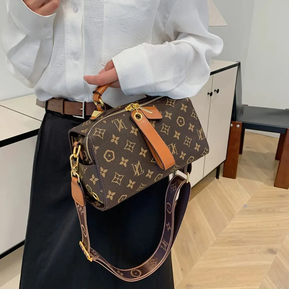 2026 New Retro Printed Bag, Large Capacity Pillowcase Multifunctional Fashionable Commuting Broadband, Single Shoulder Crossbody