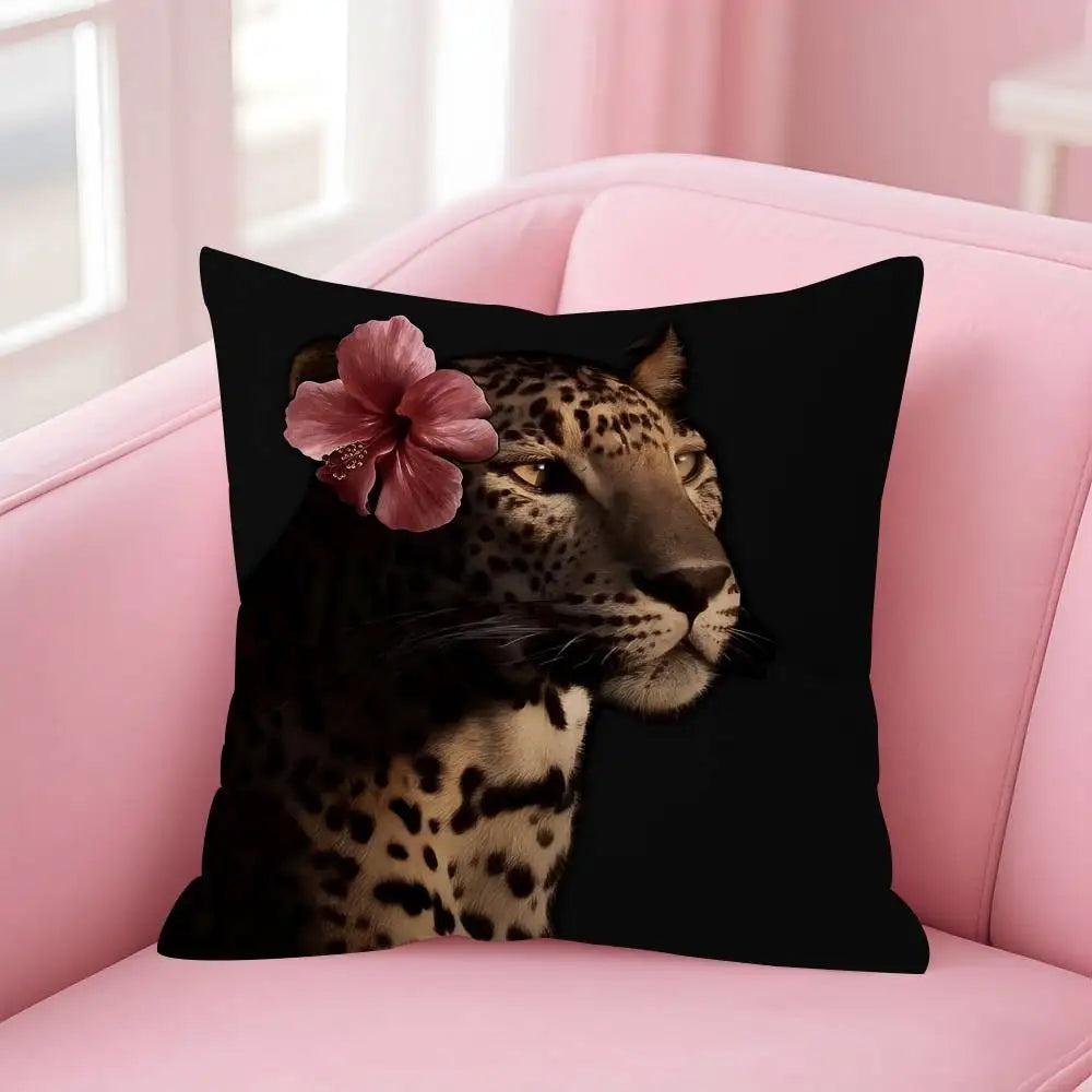 Retro leopard and cheetah theme Double-sided Printed pillow cover Short plush Suitable living rooms sofas throw cushion cover