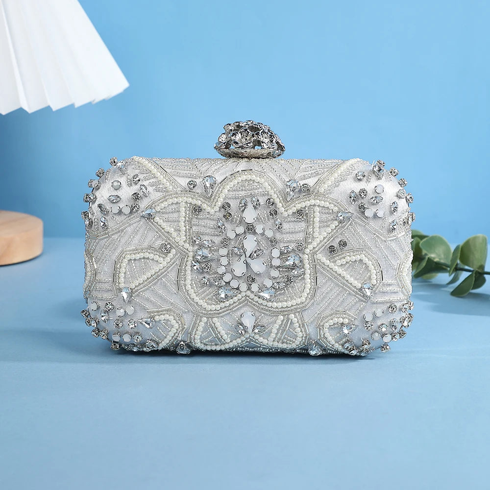 New diamond-studded evening bag - pearl flower bridal bag, paired with evening dress elegant hostess bag with a slanted design