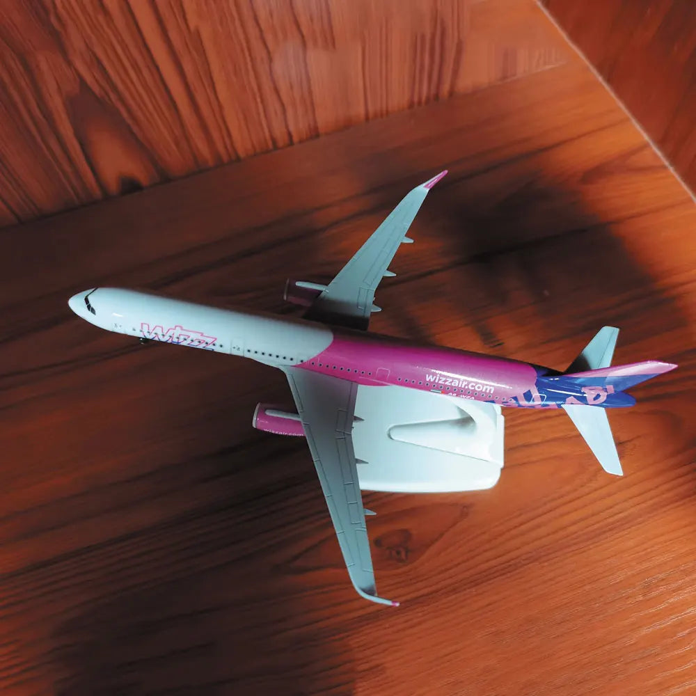 Display 20cm 1/200 Scale WIZZ AIR A321 NEO Aircraft Alloy Toy Model with Base Static Plane Decoration Gifts Collection