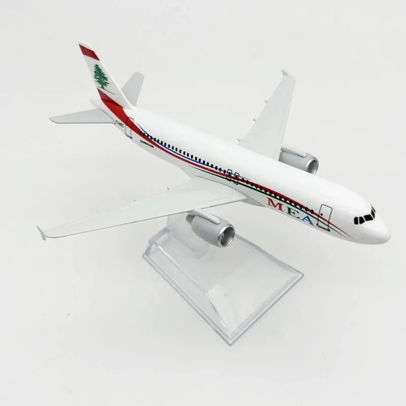 Display Souvenir Plane Toy 16CM Alloy Metal A320 MEA Airways Airplane Model Diecast Air Plane Model Aircraft w Landing Gears