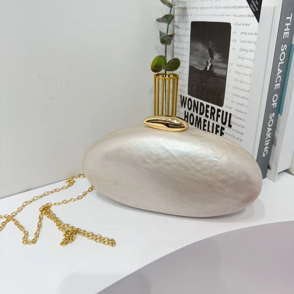 2026 women's new shoulder oblique span bag, special-shaped shell acrylic bag, fashionable wedding dinner clutch bag
