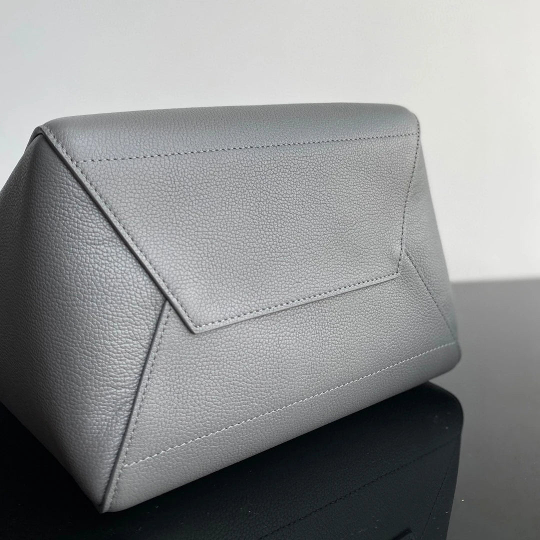 High-Quality Sheepskin Handle Vanity Box Crossbody Shoulder Handbag 2026 Designer Women's Luxury Makeup Bag