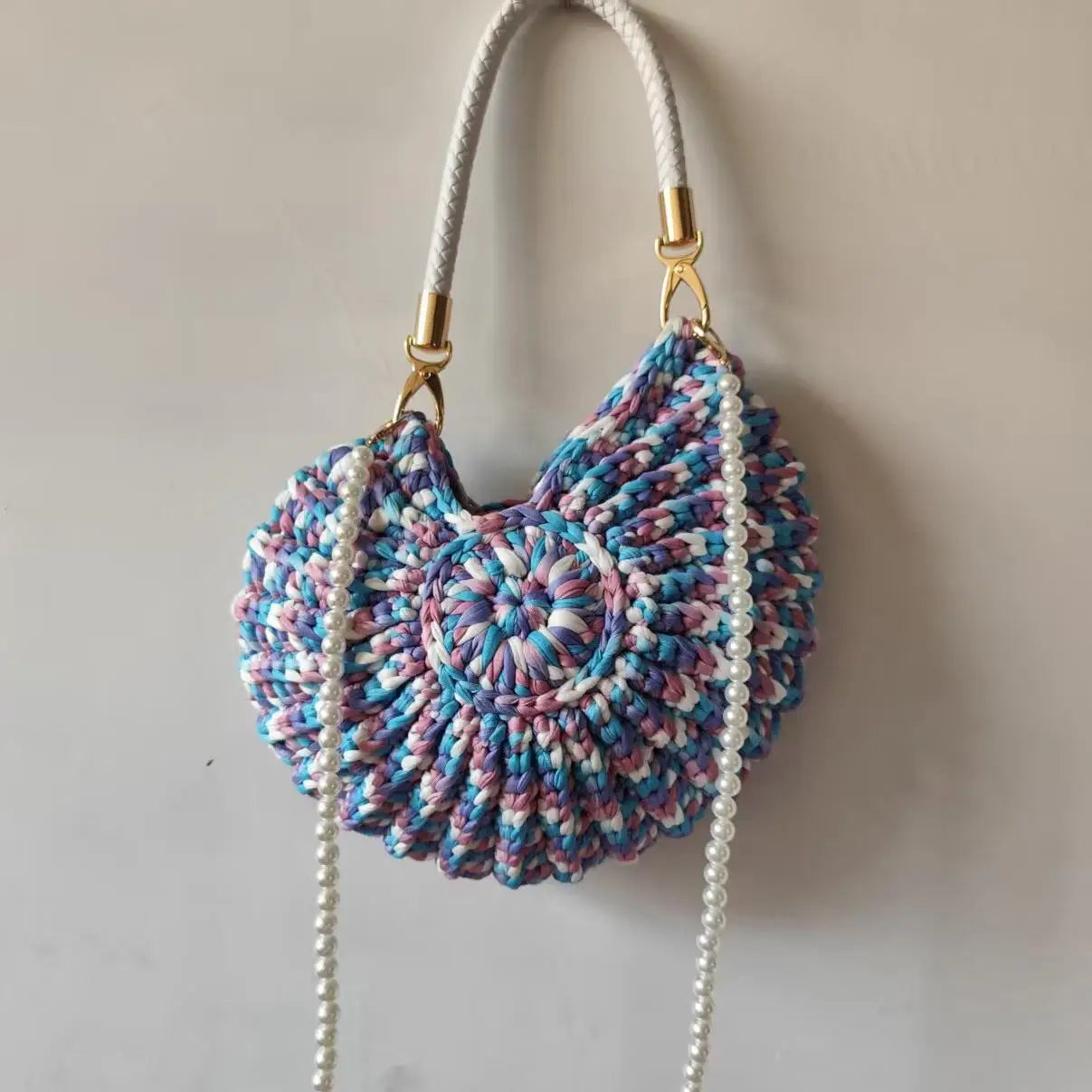 Creative Candy Color Conch Bag For Women Crochet Shoulder Bags Funny Cute Pearls Chains Handmade Weave Crossbody Hobo Shell Bag