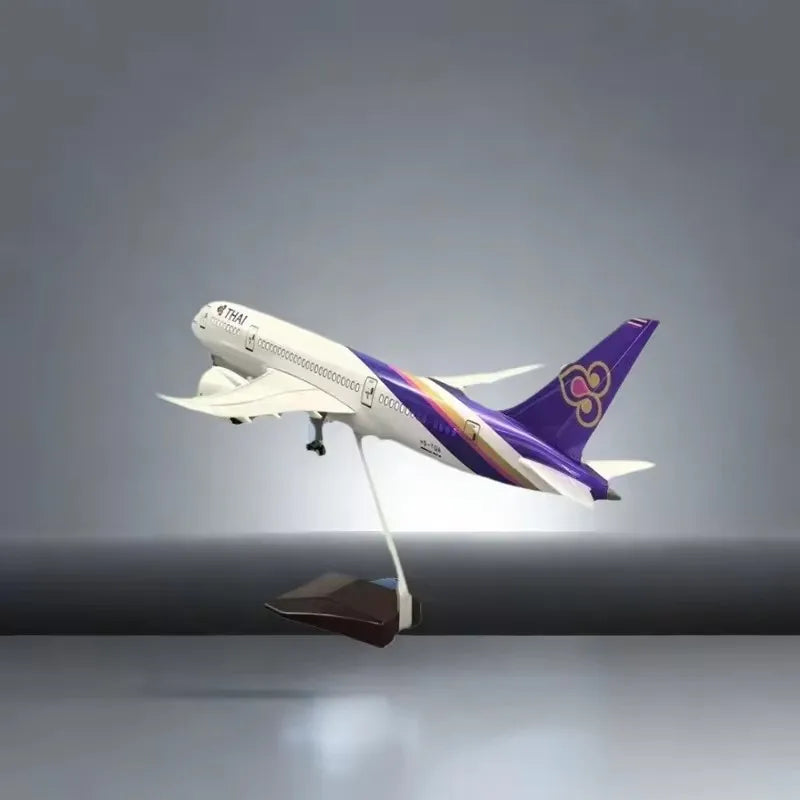 New 47CM Thai Airways B787 Model Plane Resin Diecast Airplanes with LED Light Aircraft Model Ornaments Collection Display Gifts