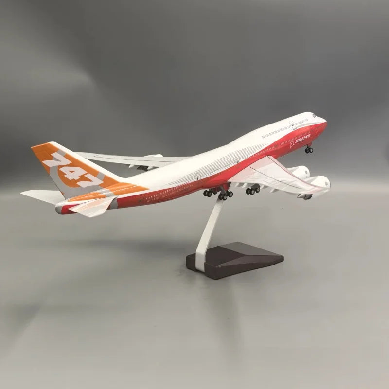 47CM 1:160 Scale Diecast Model Civil Airliner Prototype Aircraft Red Boeing 747-8 Airplane With Light Collection Display Gifts
