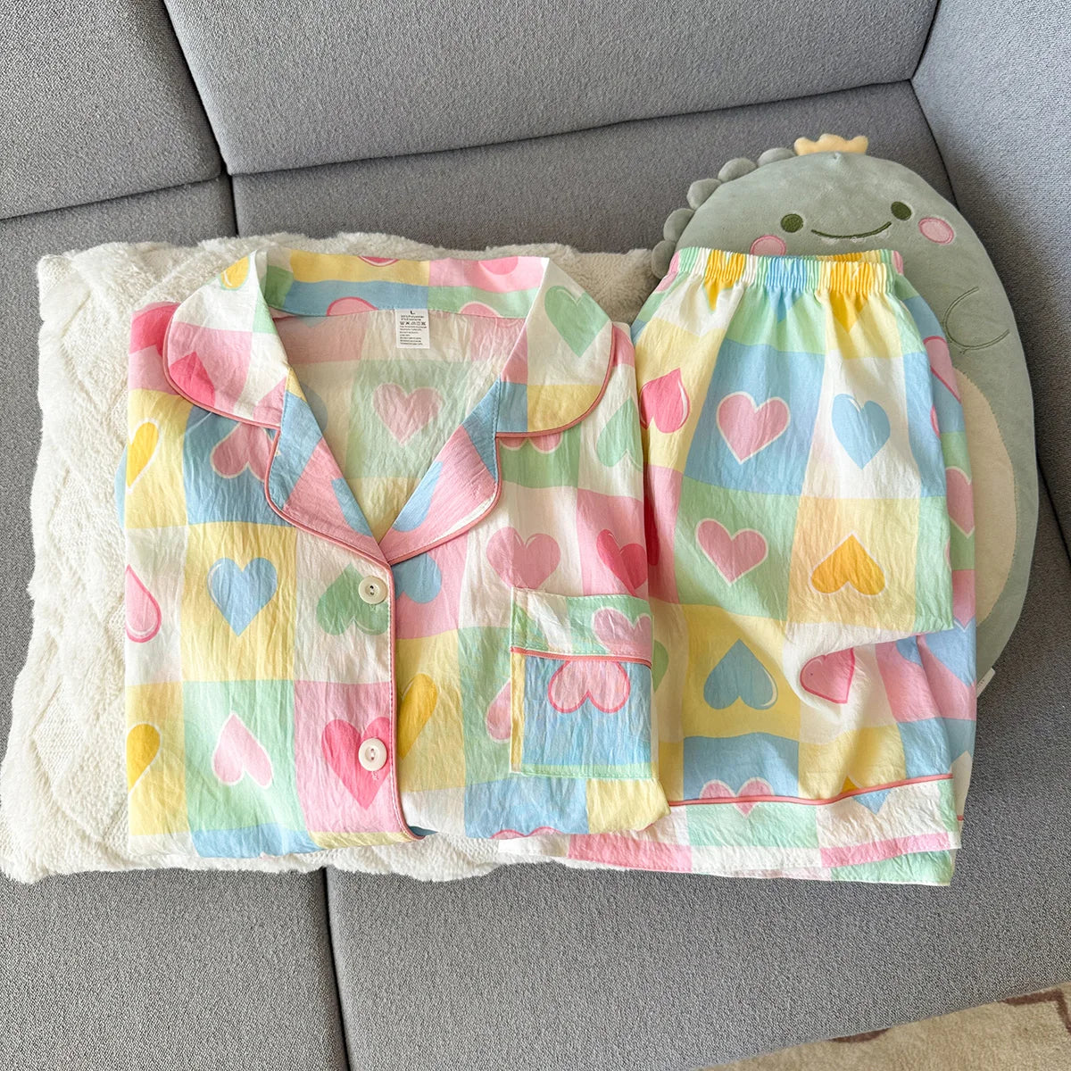 Women's Summer Thin Pajamas with Plaid Heart-Shaped Pattern, Short-Sleeved Shorts, Sweet and Cute, Can Be Worn Outside in Summer, Two-Piece Home Wear Set