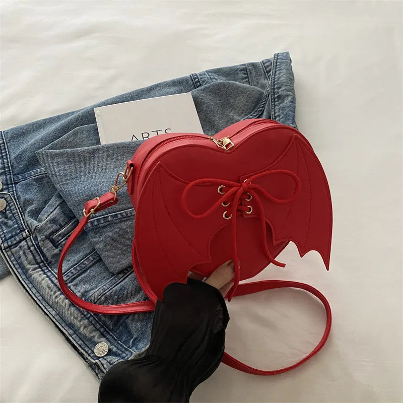 Korean-style Ins fashionable cute girl's bag 2026 new style simple small square bag personalized batwing shoulder messenger bag