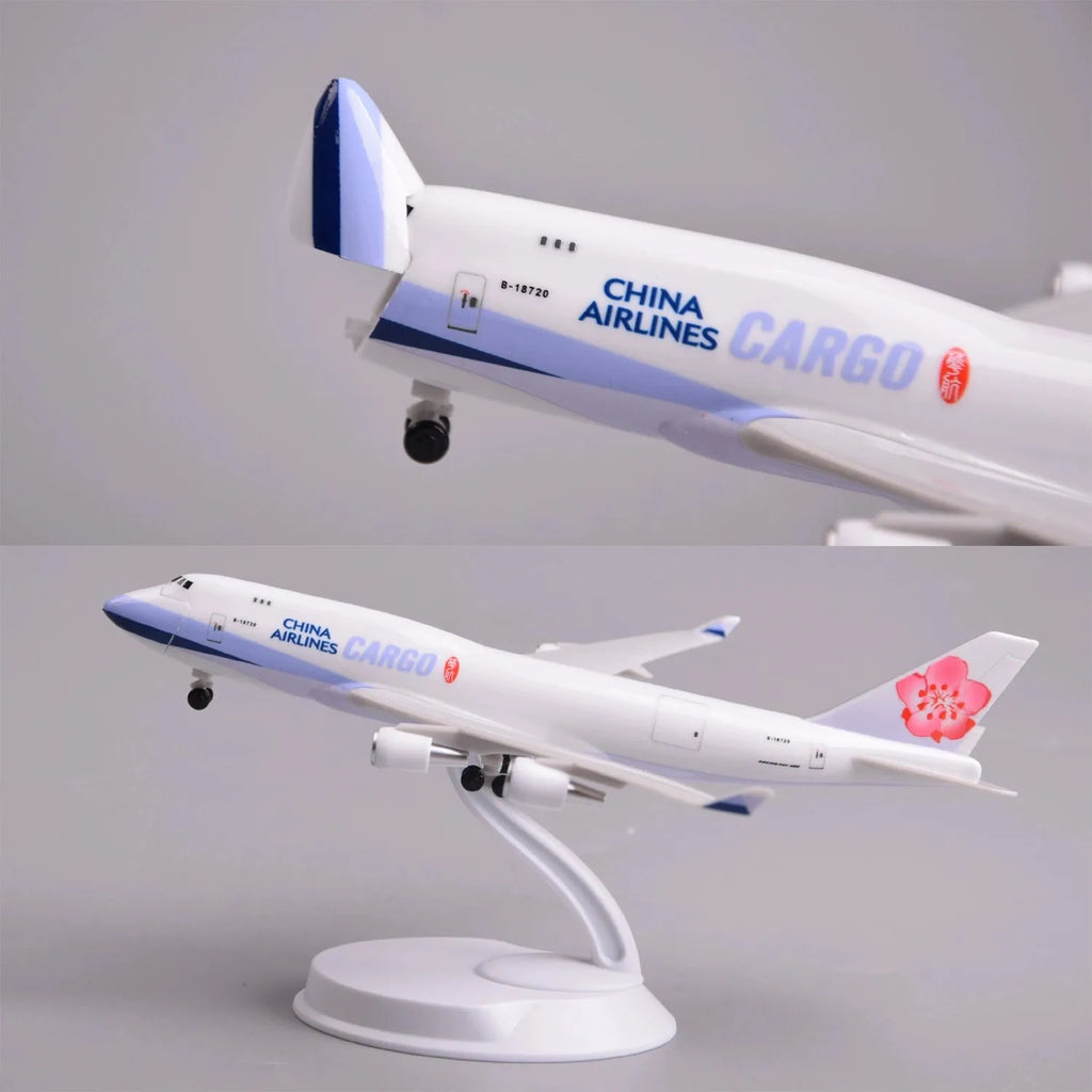 CHINA Cargo B747 Airplane Toy Openable Cargo Door 20CM Scale ABS Model Miniature Airplane Toy Model Souvenir Toy Plane Aviation