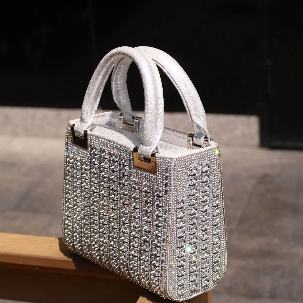2025 Luxury High-end Crystal Diamond Women Evening Clutch Bag Fashion Design Big Rhinestone Wedding Party Handbags Shoulder Bag