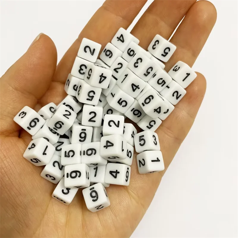 50Pcs/lot 8*8*8mm 6colors Plastic White Gaming Dice Standard Six Sided Cube For Decider Birthday Parties Board Game