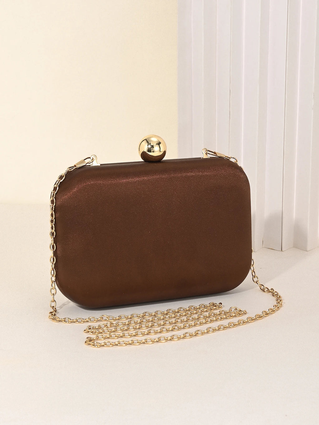 Ladies' evening bag, vintage satin clutch square bag, elegant evening bag with golden spherical lock and detachable chain