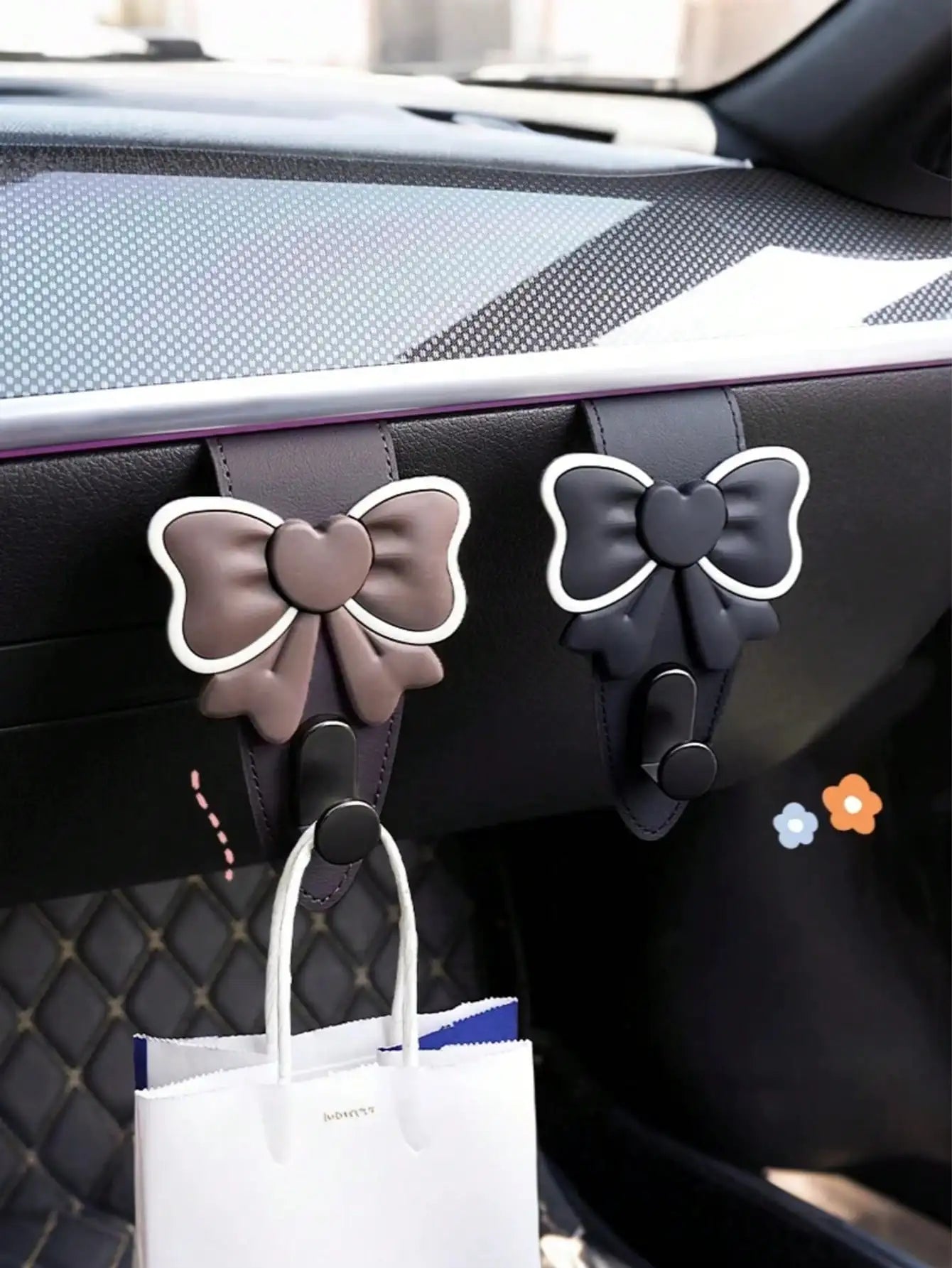 Butterfly-Style Car Hook: A Foldable In-Car Storage Helper with Both Aesthetics and Practicality