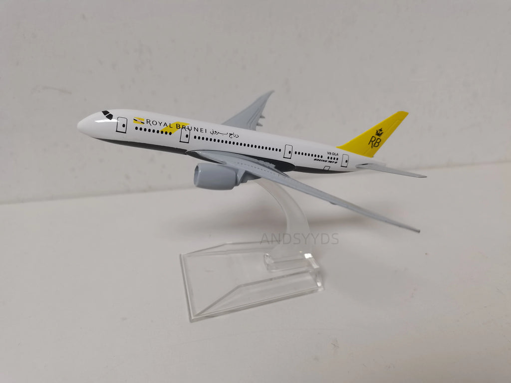 16cm Royal Brunei B787 Plane Model Adults Fun Child Toy Plane Aircraft Diecast Metal Airplane Diecast Collected Gift By Aviation