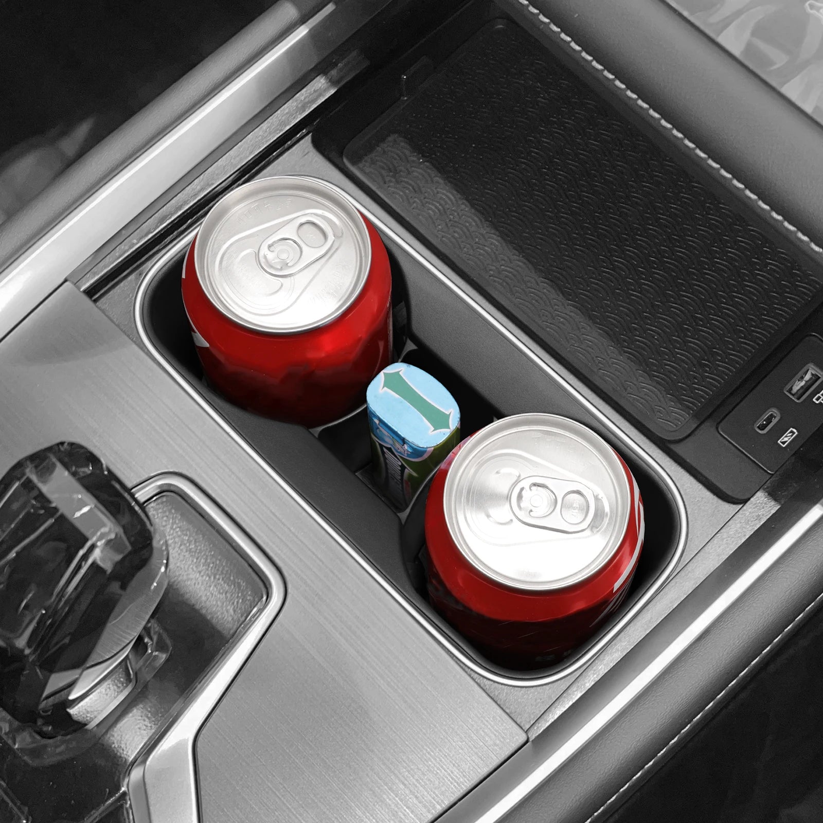 LUCKEASY for Chery Tiggo 7/Tiggo 8 2024-2025 Central Control Cup Holder Drinks Storage Box Water Cup Holder Car Accessories