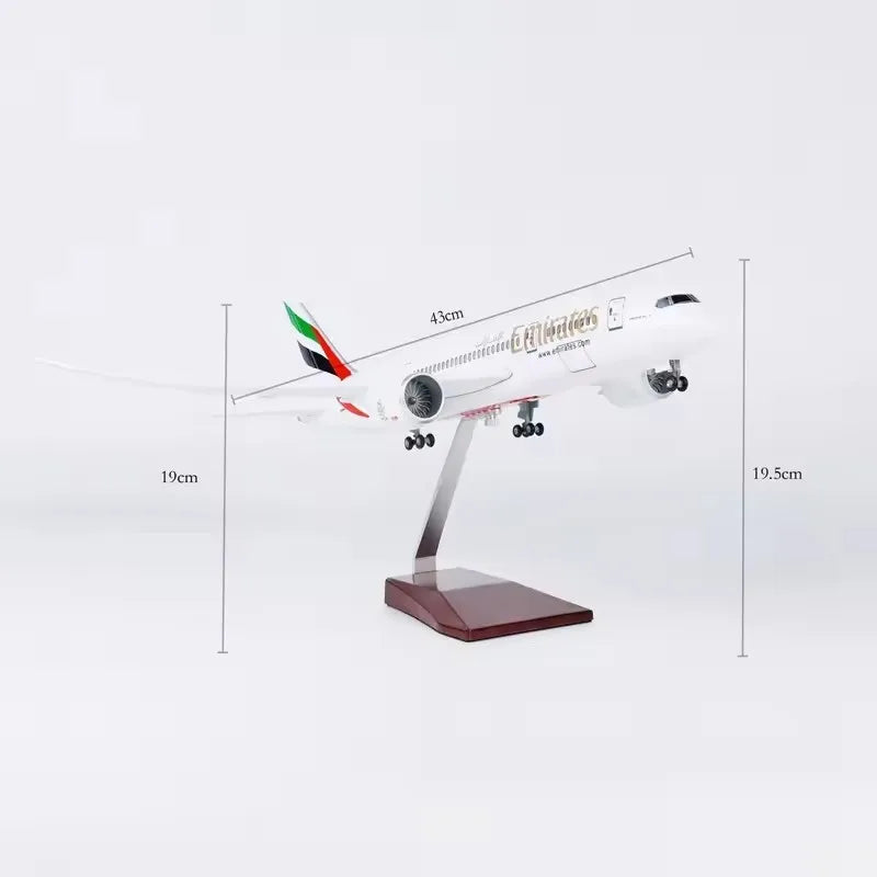 New 1/160 Scale Diecast Model Emirates B787 Airways Resin Airplane With Light Toy Airline Decoration Collection Display Fan