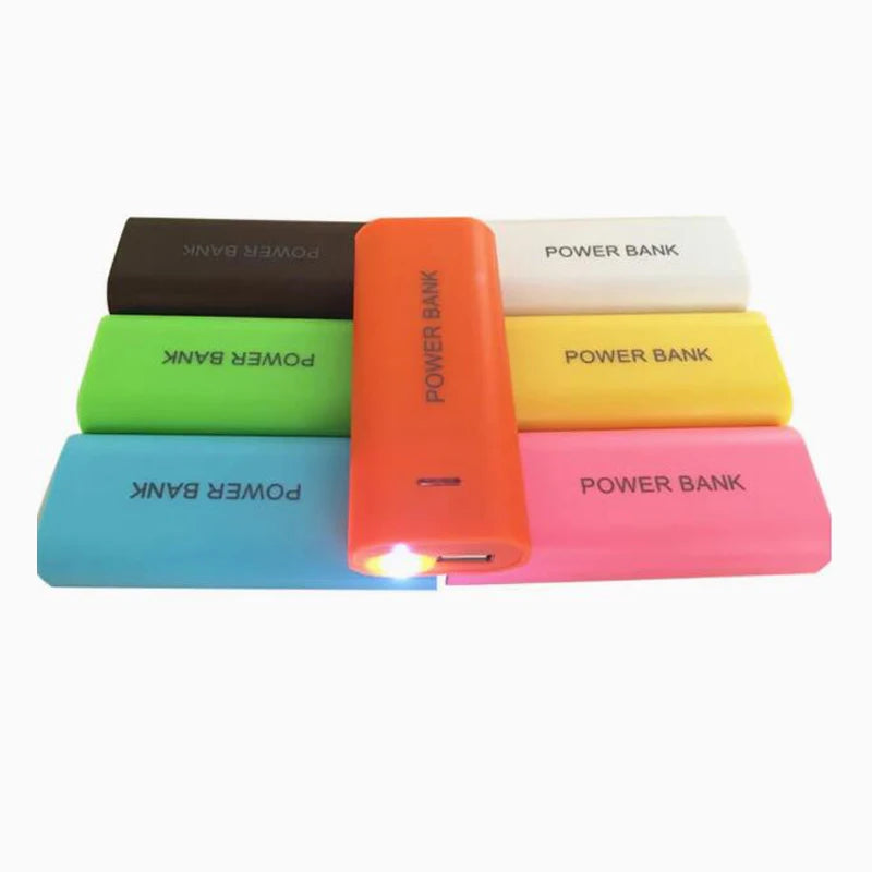 Mobile power battery box 18650 lithium battery changed to charging treasure USB charging and discharging welding-free diy kit