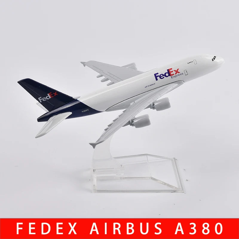 JASON TUTU 16cm Gulf Air Boeing 787 Plane Airplane Model Aircraft Model Diecast Metal 1/400 Scale Planes Gift Collection