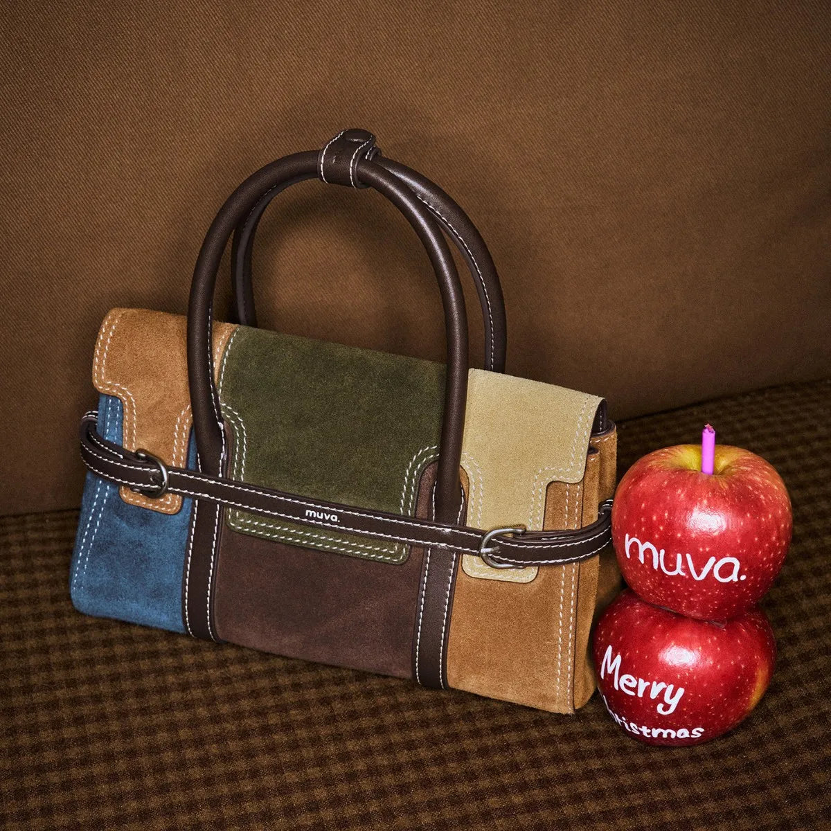 Color-matched handbag in small size - a unique, high-end, fashionable commuter bag for daily outings, a stylish crossbody bag