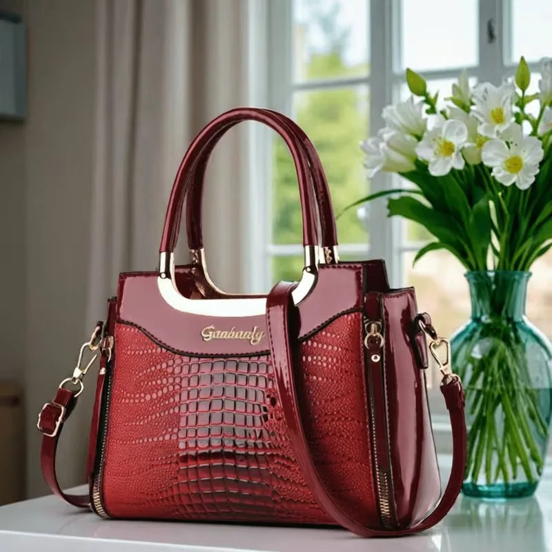 Fashionable Lady's Crocodile-pattern Embossed Shoulder Bag, with A Lightweight Cross-body Design, High-quality Handbag