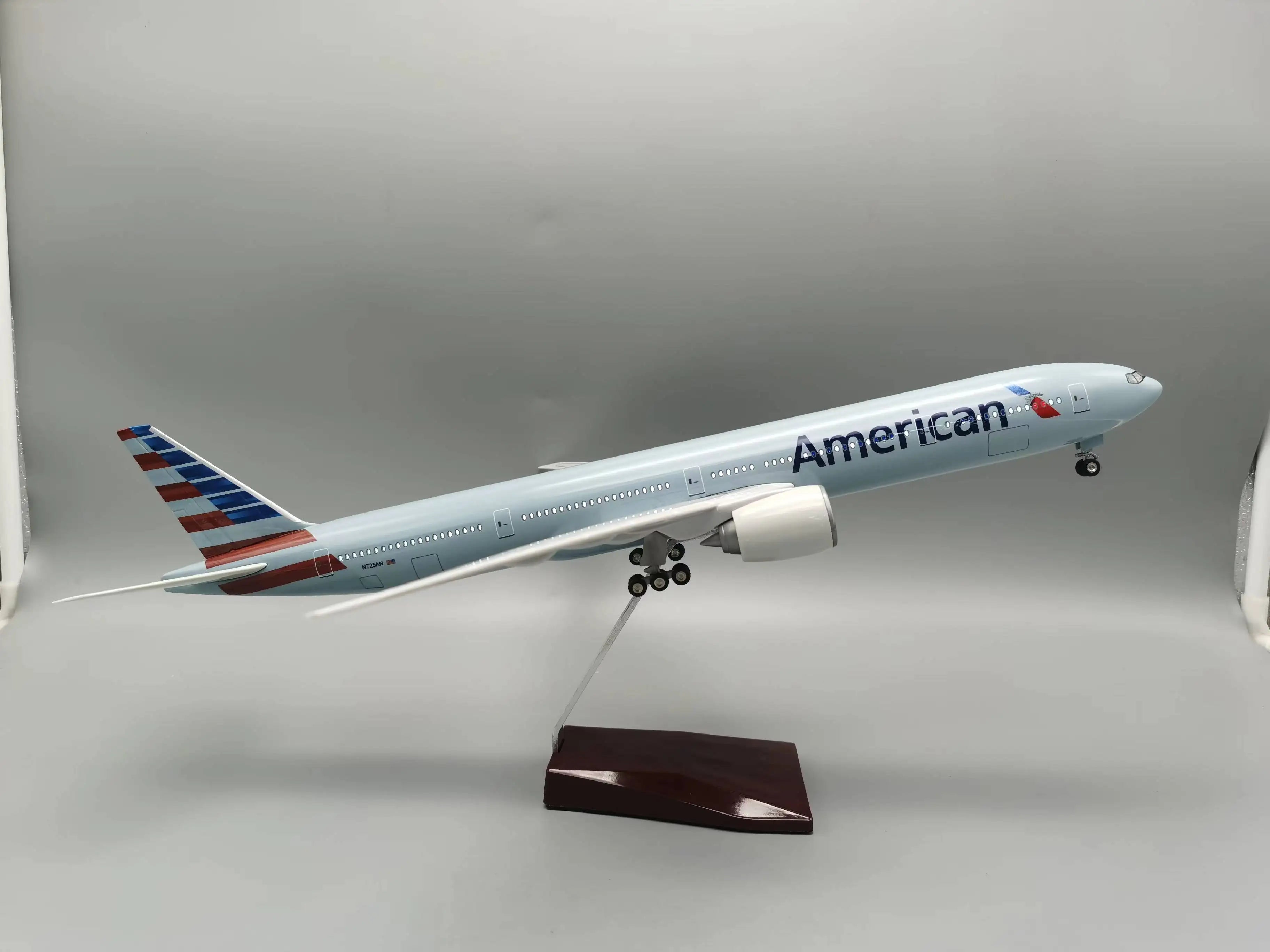 Toy Light With Wheel Landing Gear Airplane 43CM 1/130 B777 America Airlines Model Diecast Resin Plane Collection Display Gifts