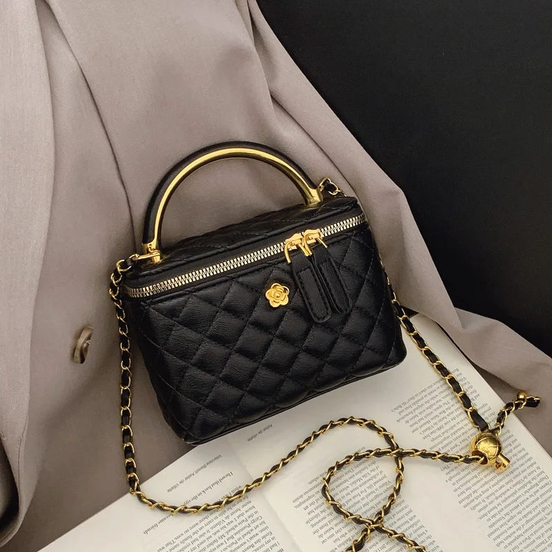 1pcs PU Camellia Decor Crossbody Bag Mini Quilted Cosmetic Case