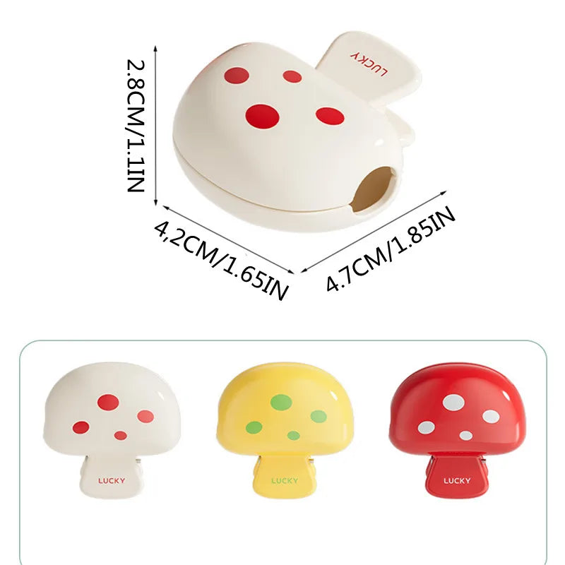 Travel toothbrush cover Dust-proof mushroom toothbrush head protective clip Household outdoor protective cap
