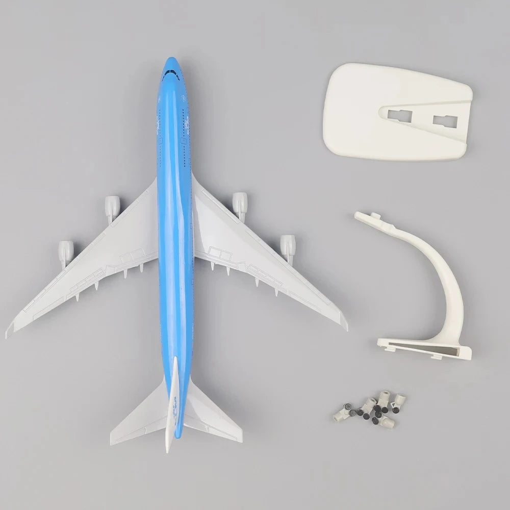 747 Airplane Models Toys 20CM Scale KLM Dutch Alloy Diecast Airport Model for Child Toy Gift and Collection