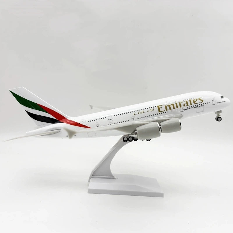 a380 30CM Airplane Models UAE/Emirates 1/240 Resin Scale Plane Airbus A380 Collectible Aircraft With Wheels Toy planes