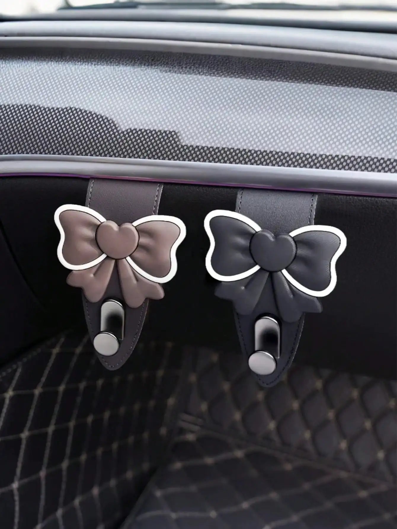 Butterfly-Style Car Hook: A Foldable In-Car Storage Helper with Both Aesthetics and Practicality