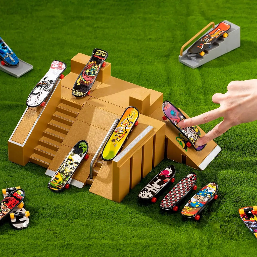 36-160Pcs Fingerboard Finger Mini Skateboard Toy Finger Boards Set with Double Sided Pattern Creative Novelty Finger Toys