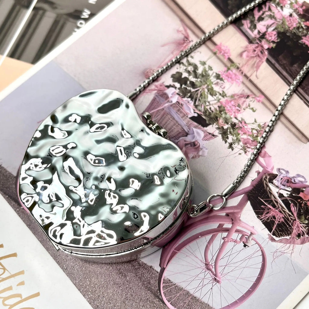 2025 New Summer Lipstick Bags For Women Fashion Pearl Mini Purse Crossbody Bag High Quality Gold Shell Bag Designer Shoulder Bag