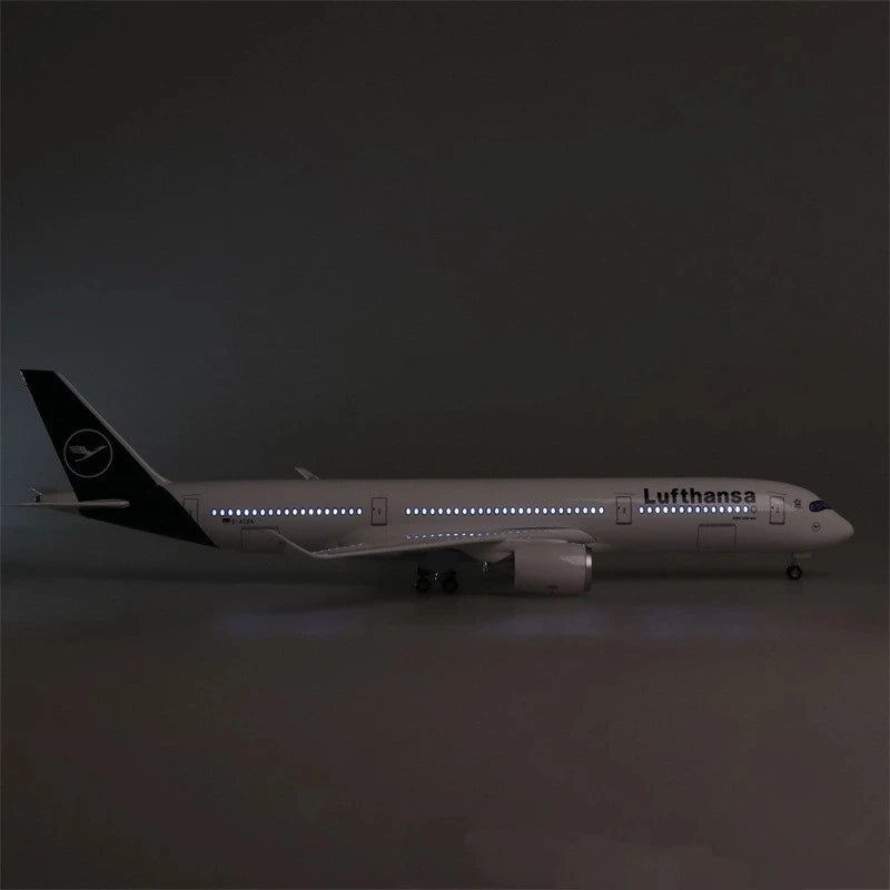 Lufthansa Plane Model A350 47CM Plastic model toys for children With lights and wheels Collected Gift By Aviation