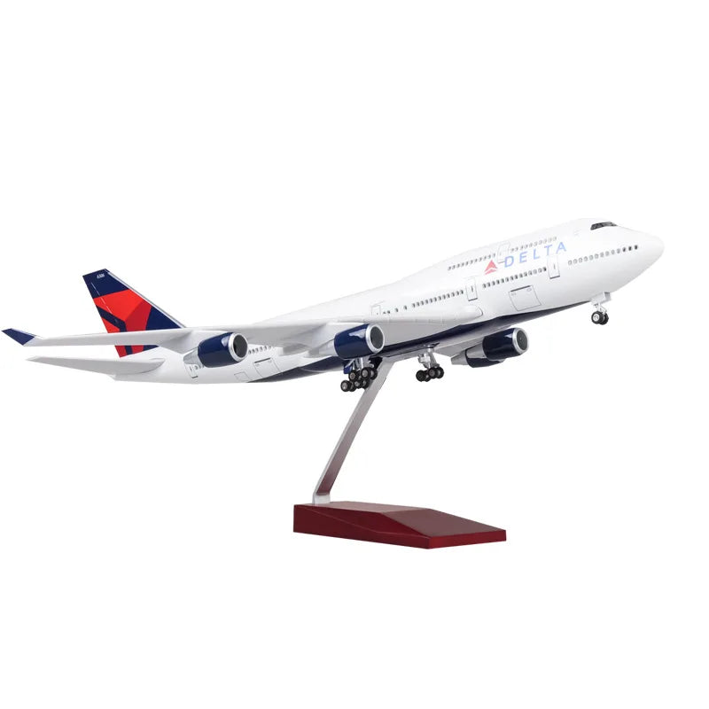 Delta Air Lines 47CM 1:150 Scale 747 B747 Airplane Model Toy Aircraft LED Light Die-casting Machine Collected As A Gift By