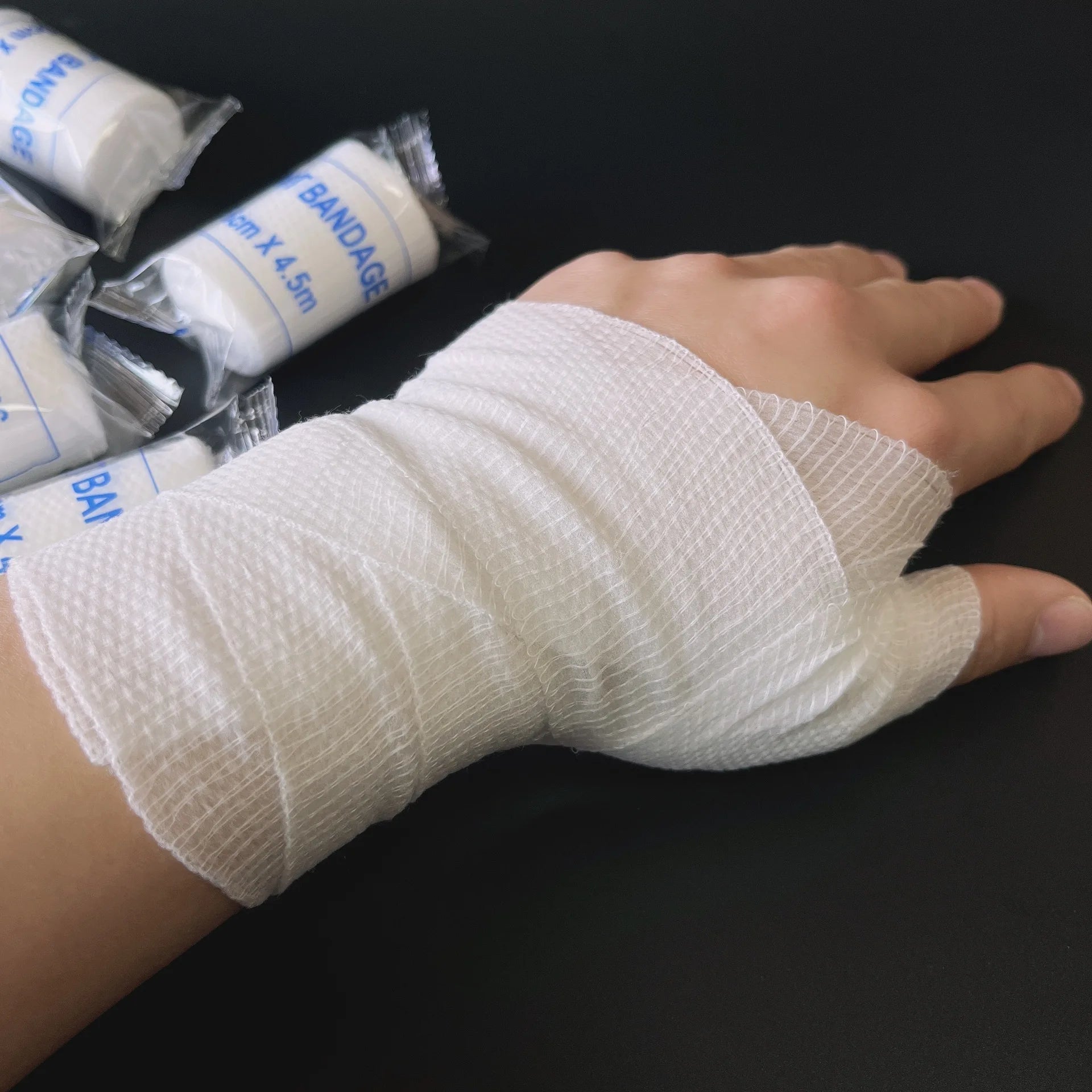 10PCS 4.5M/Roll PBT White Mesh Elastic Bandage Breathable Non-woven Wound Dressing 5/7/10CM Outdoor First Aid Fixed Bandage