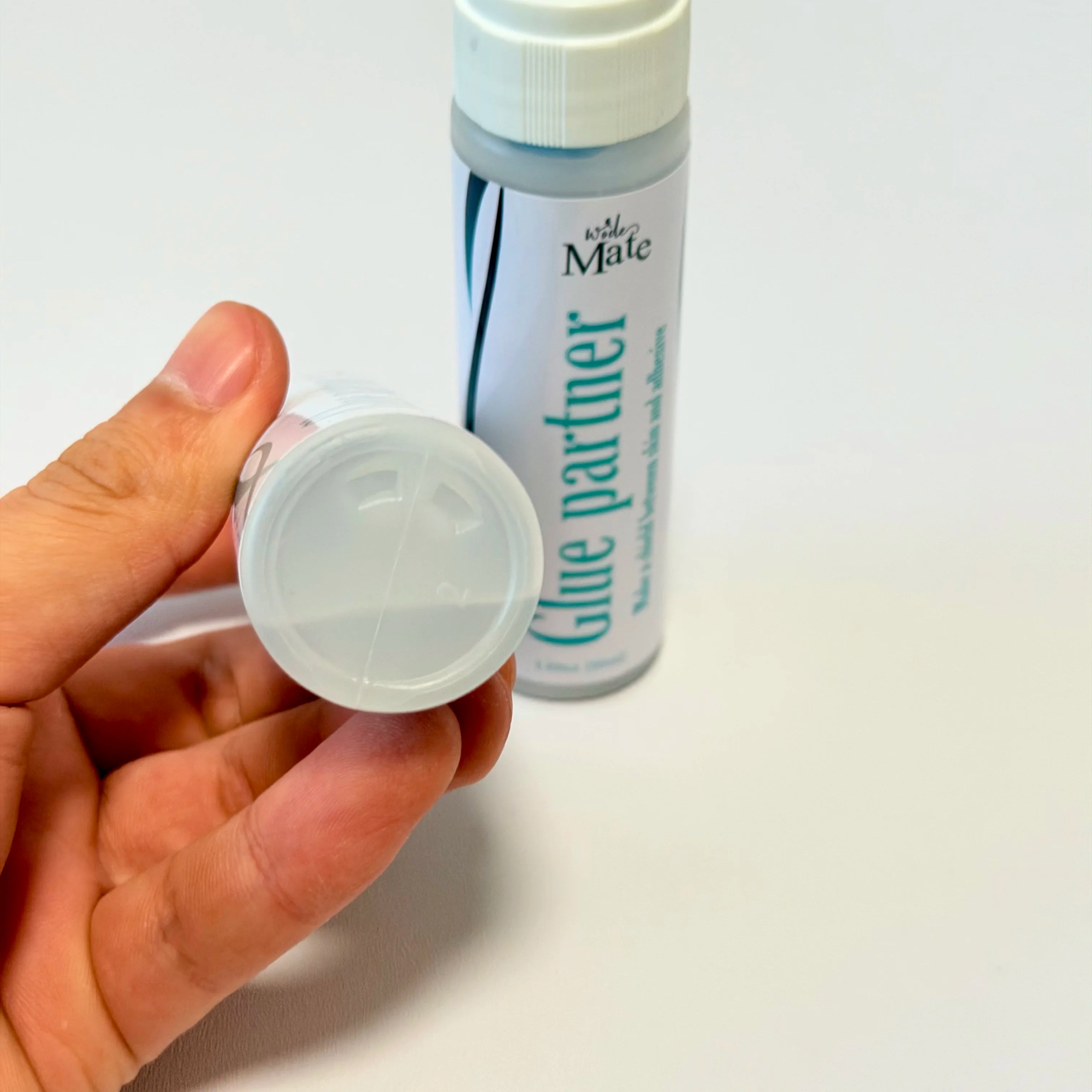 1PCS 50ml Wigs Waterproof Scalp Protector Skin Protection Wig Glue Primer Prevents Irritation From Wig Tape Adhesives For Toupee