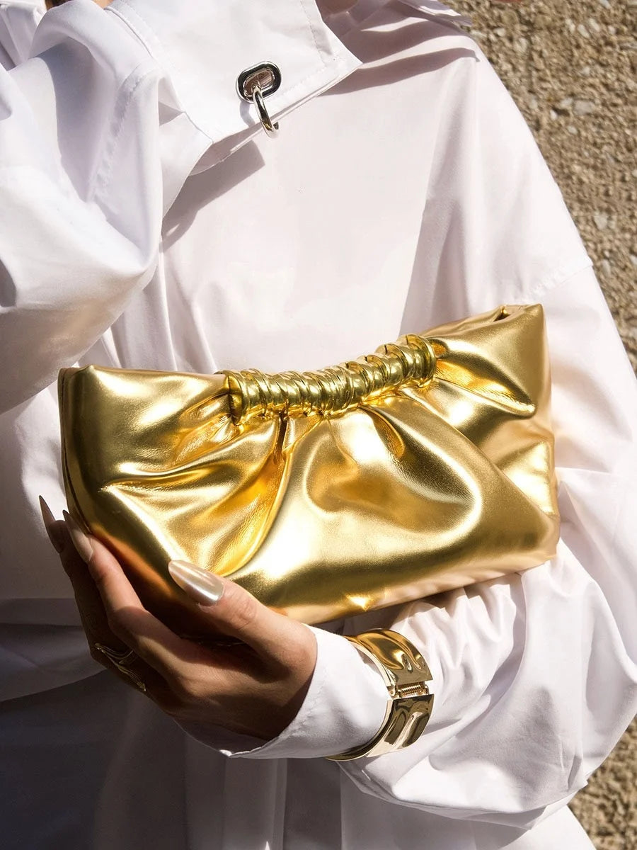 Luxury Golden Black Clutch Bag Cloud Bag Metal Folded Dumpling Bag High Quality Banquet Bag Single Shoulder Bag 2026 Fashion