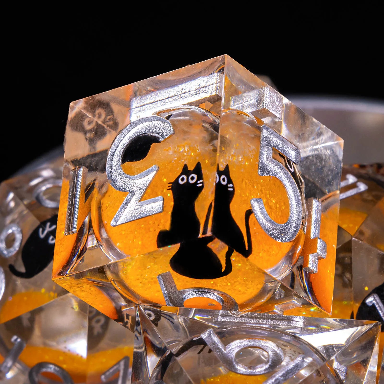 Cat Resin Dice Set DND, Liquid Core D&D Dice, Cute Dungeon and Dragon Dice, Sharp Edge Role Playing Dice D20 D12 D10 D8 D6 D4