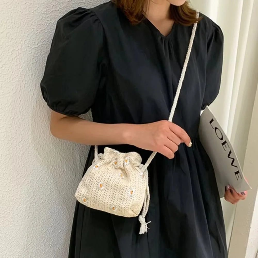 Fashion Rattan Straw Weave Bucket Bags Casual Small Beach Shoulder Bags Retro Handbags Totes Women Summer