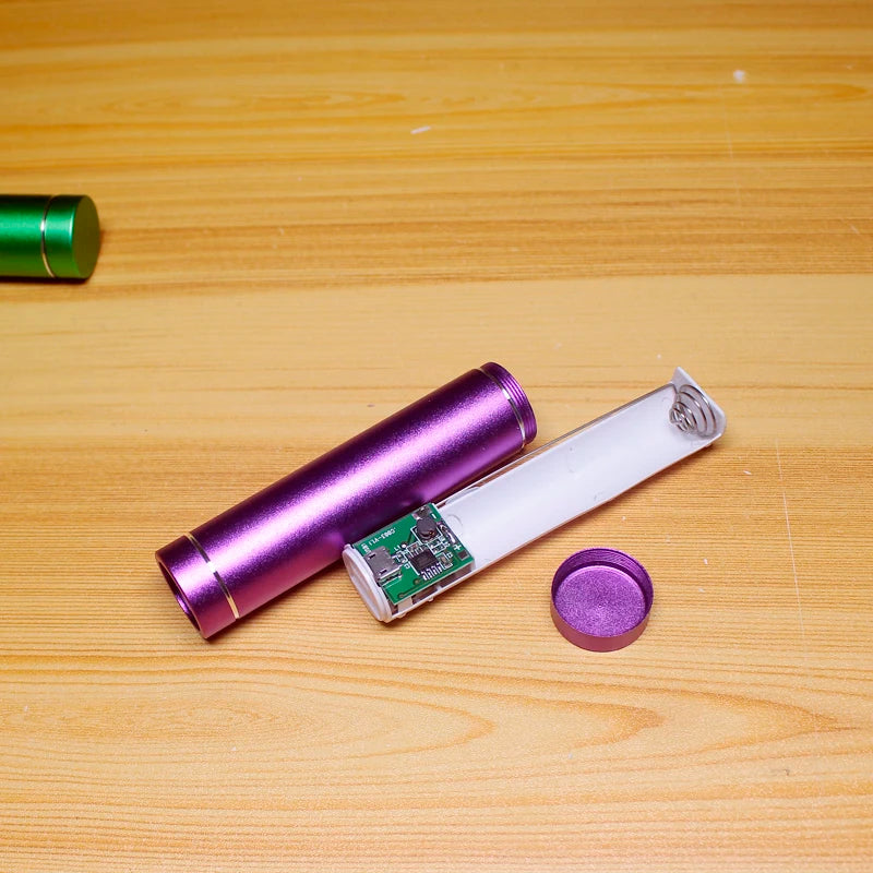 USB mobile power box welding-free 18650 battery charger DIY kit mobile power battery charging treasure box